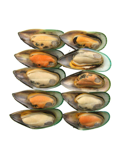 10 lined up half shell mussels on white background